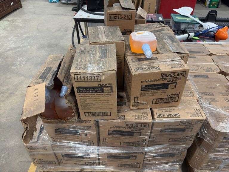 Pallet of Foaming Antibacterial Hand Soap (Unopened)