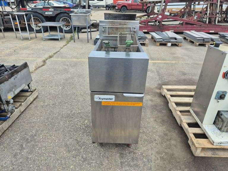 Frymaster GF14 Standard Gas Fryer (Comes with 3 Baskets)