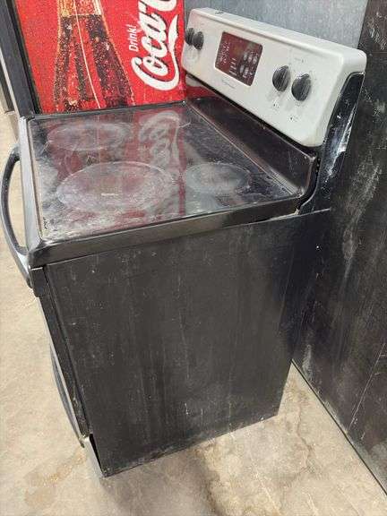 Frigidaire Electric Flat Top Stove