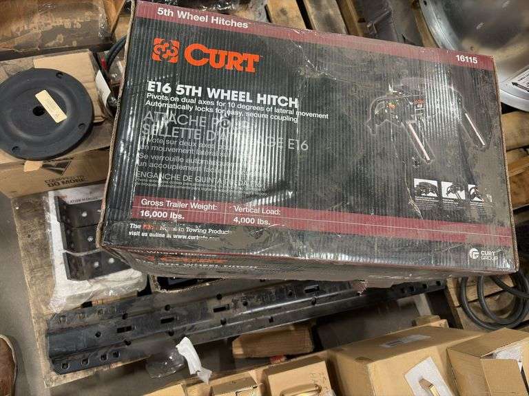 Curt E16 5th Wheel Hitch (Unused)
