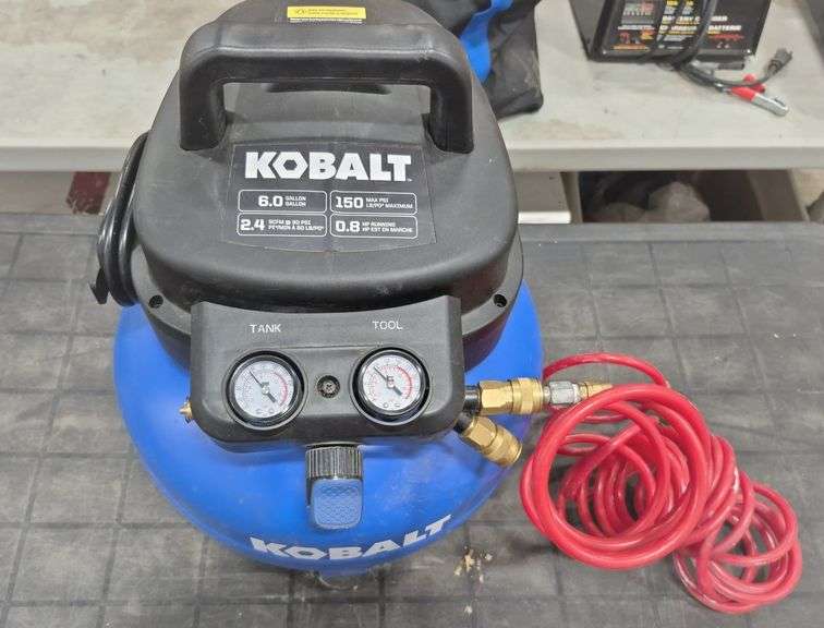 Kobalt Air Compressor w/ Curled Hose
