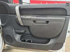 2012 Chevrolet 3500HD with Service Body *OOP-BC*