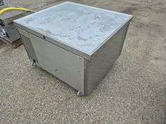 True TRCB-36-HC 36" 2-Drawer Refrigerated Chef Base Refrigerator On Wheels