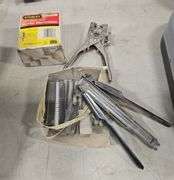 Upholstery hog ring plyers