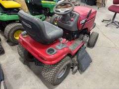 Craftsman DLT 2000 Ride-on Lawn Mower