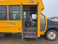 2022 Ford E-450 Bus 2022  FORD  E-450