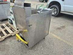 Frymaster GF14 Standard Gas Fryer (Comes with 3 Baskets)