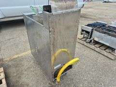 Frymaster GF14 Standard Gas Fryer (Comes with 3 Baskets)