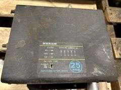 Nexen Profeasional Battery Charger