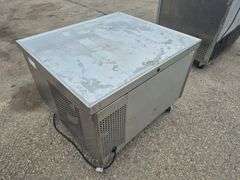 True TRCB-36-HC 36" 2-Drawer Refrigerated Chef Base Refrigerator On Wheels