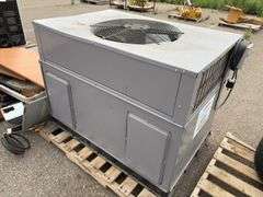 Carrier Roof Top A/C Unit