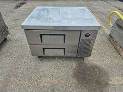 True TRCB-36-HC 36" 2-Drawer Refrigerated Chef Base Refrigerator On Wheels