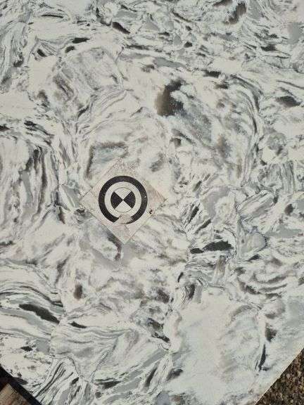 Slab of Granite (White with Grey Marbling Design)