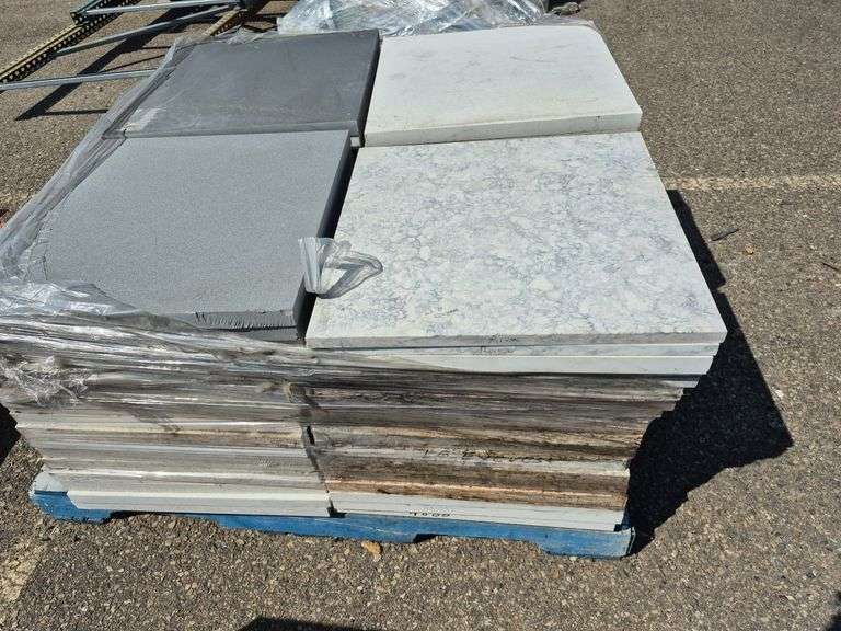 Pallet of Assorted Slabs of Granite
