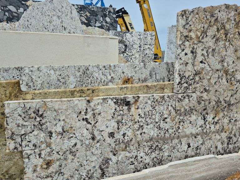 Slab of Granite Irregular Shape (Black/Grey/Beige/White Marbling Pattern)