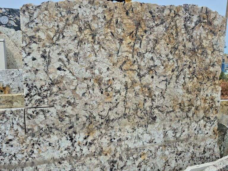 Slab of Granite Irregular Shape (Black/Grey/Beige/White Marbling Pattern)