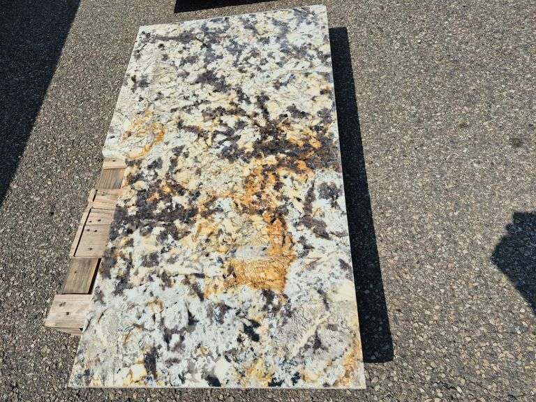 Slab of Granite (White/Grey/Black/Beige Pattern)