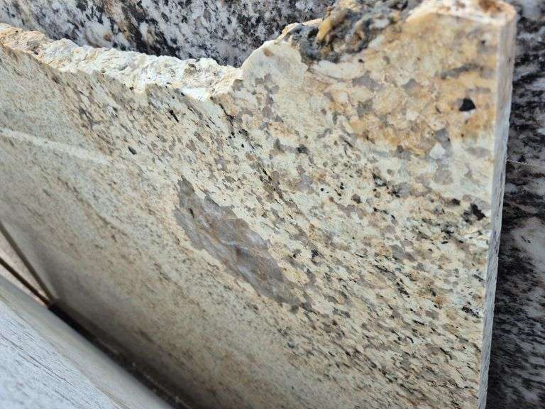 Slab of Granite (White/Grey/Beige/Black Speckling Pattern)