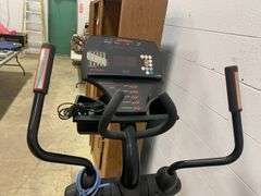 Life Fitness x9i Elliptical Cross Trainer
