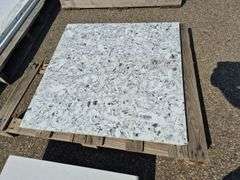 Slab of Granite (White with Grey Marbling Design)