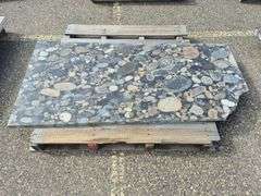 Slab of Granite (Black/Grey/White/Beige Colors Looking like Rocks)