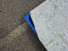 Slab of Granite (White with Beige/Grey/Black Speckling Pattern)