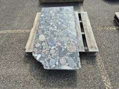 Slab of Granite (Black/Grey/White/Beige Colors Looking like Rocks)