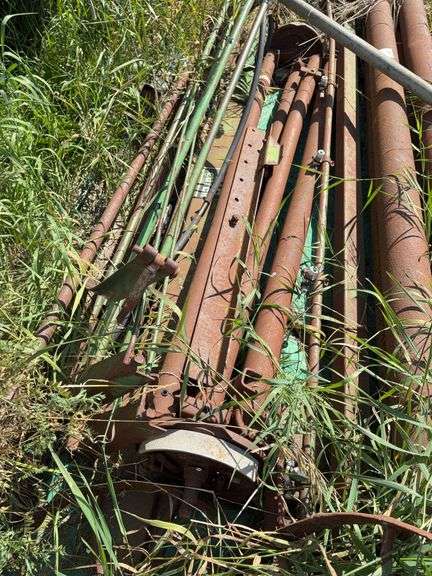 Vintage Wagon Wheel and Various Metal
