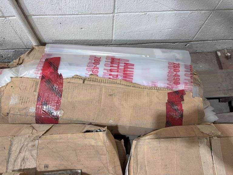 Pallet of 24"x 24" 4MIL Heavy Duty Storage Bags