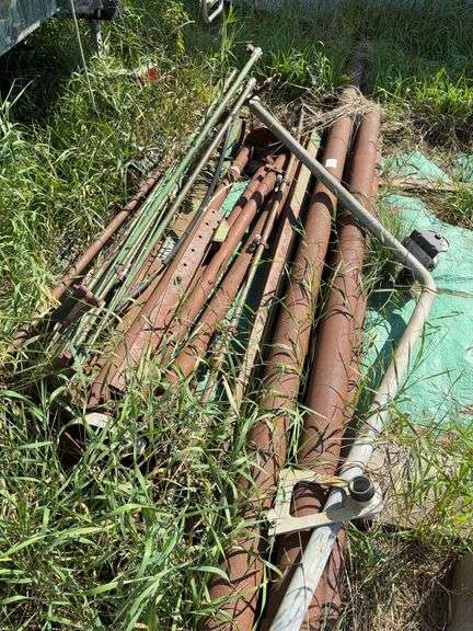Vintage Wagon Wheel and Various Metal