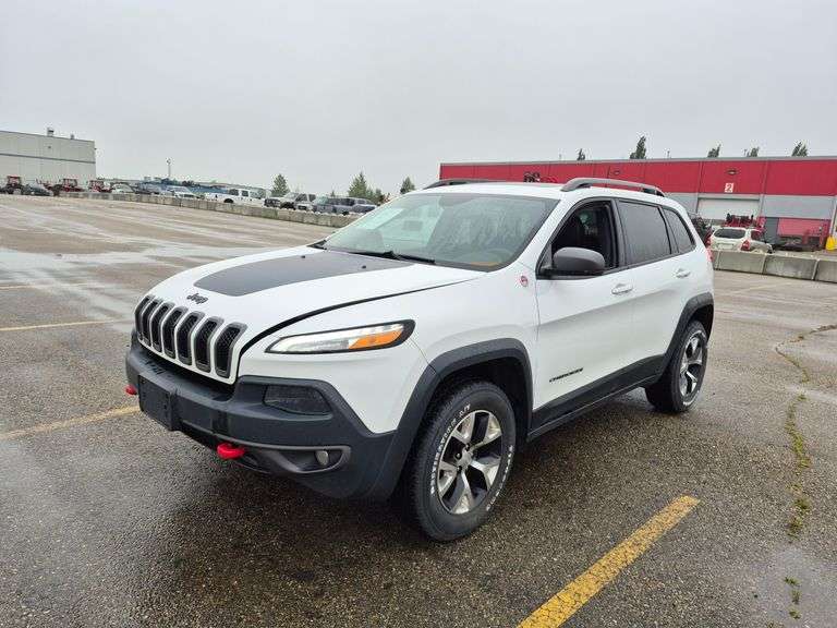 2016  Jeep   Cherokee Trailhawk