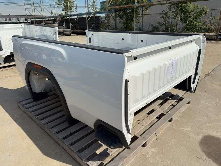 2022 Sierra 2500 Box (White) (New Take Off)