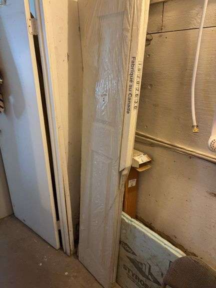 Bifold Closet Door, Medicine Cabiner w/ Mirror and Vanity Strip