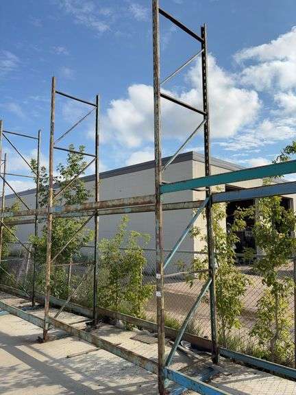 Metal Racking (12 Sections)