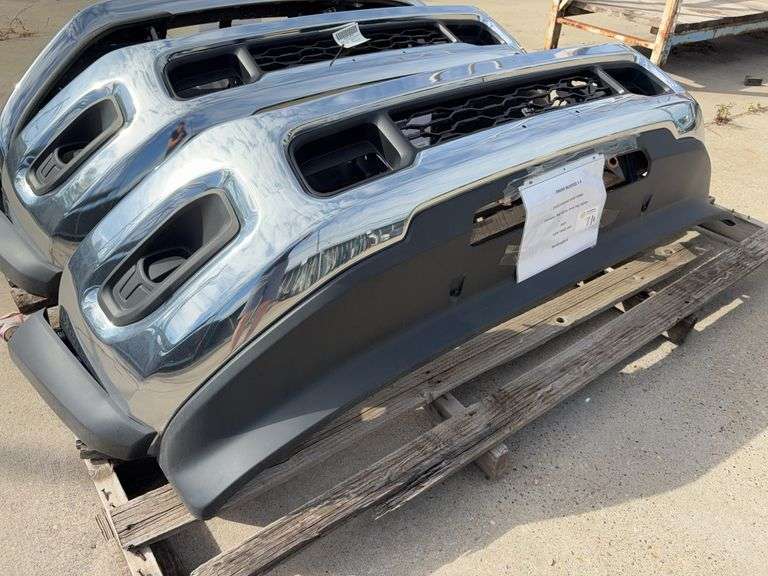 Single 2023 Dodge RAM 5500 Front Bumper (New Take Off)