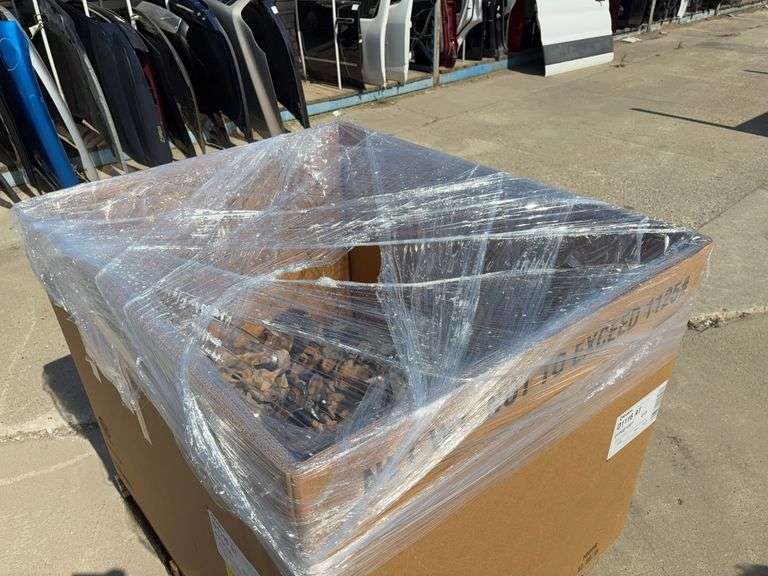 Pallet of Rear Knuckles (Multiple Year and Model)