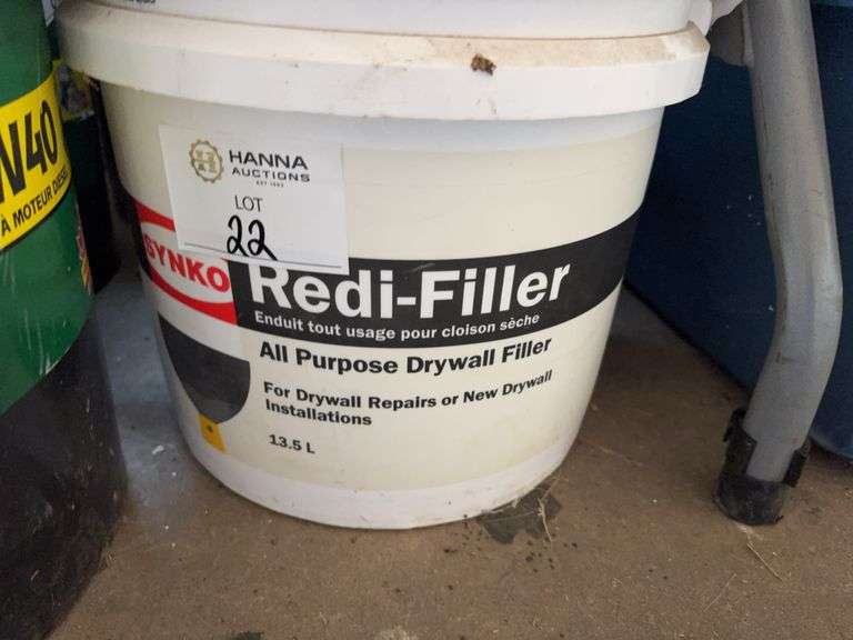 Engine Oil and All Purpose Drywall Filler