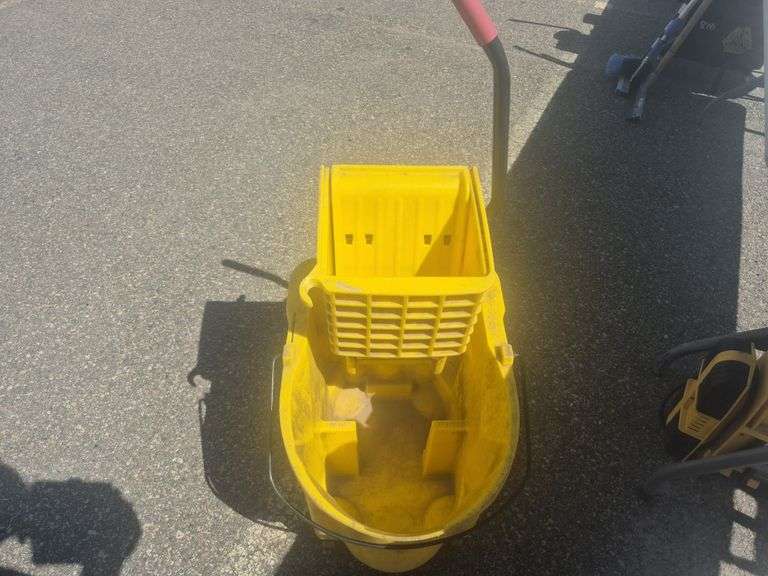 Mop Bucket and Ringer