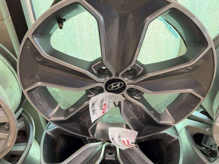 2015 Hyunday Santa Fe Wheel Set 7.5"x18" (4x)
