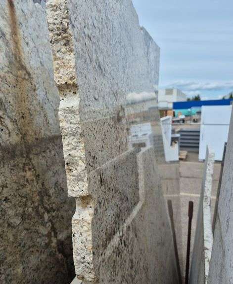 Slab of Granite (White/Grey/Beige/Black Speckling Pattern)