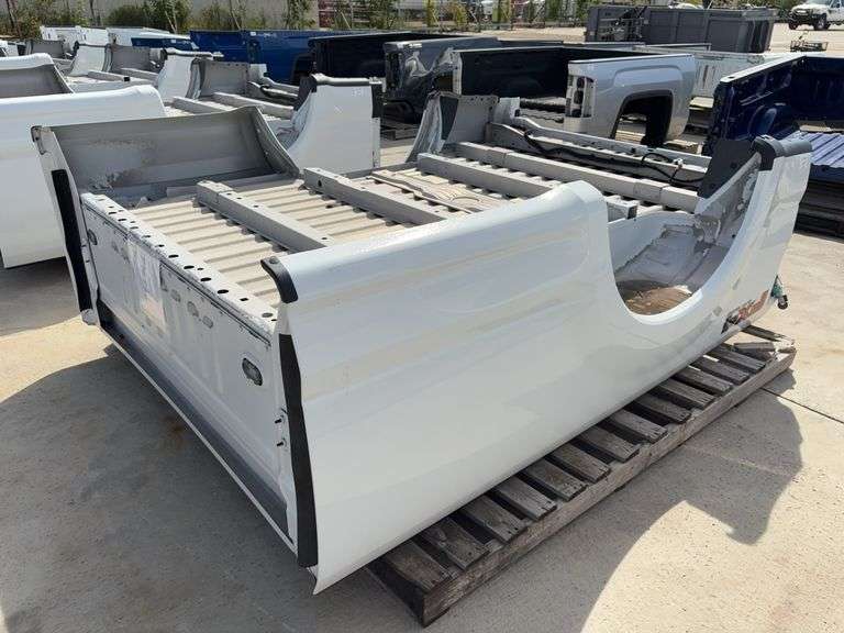 2018 F250SD Box/White (New Take-Off)