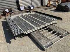 Extendable Sled Deck w/ Ramps (105"Lx75"Wx33"H)