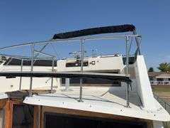 1979 28' Trojan Flybridge