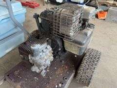Pressure Washer with Briggs & Stratton 5HP Engine
