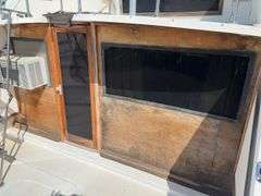 1979 28' Trojan Flybridge