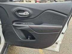 2016  Jeep   Cherokee Trailhawk