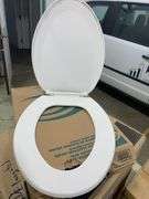 Elongated Toilet Seat (4x New in a box)