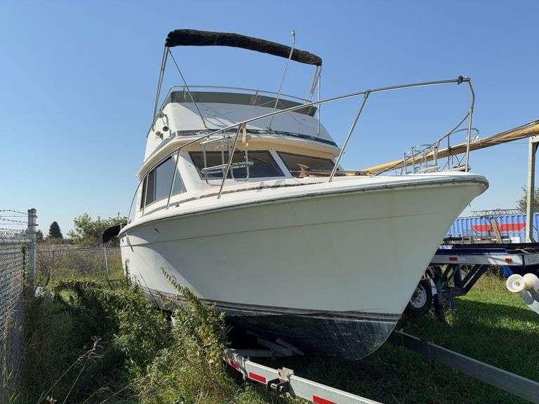 1979 28' Trojan Flybridge