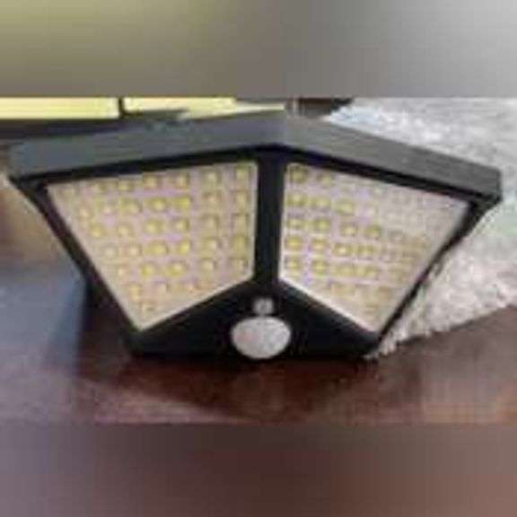 Solar Interaction Wall Lamp