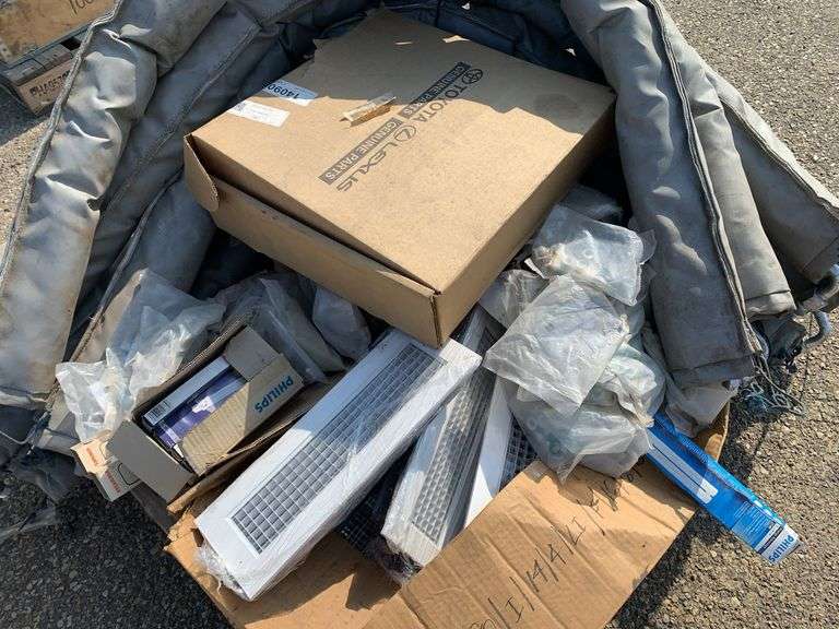 Hydraulic Hose, Compact Fluorescent Lights,Valance Window(Lexus),Double Deflection Air Grille,etc